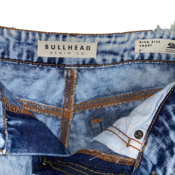 Cute bullhead denim acid washed ripped jeans shorts with frayed bottoms SIZE 3 - Picture 4 of 4
